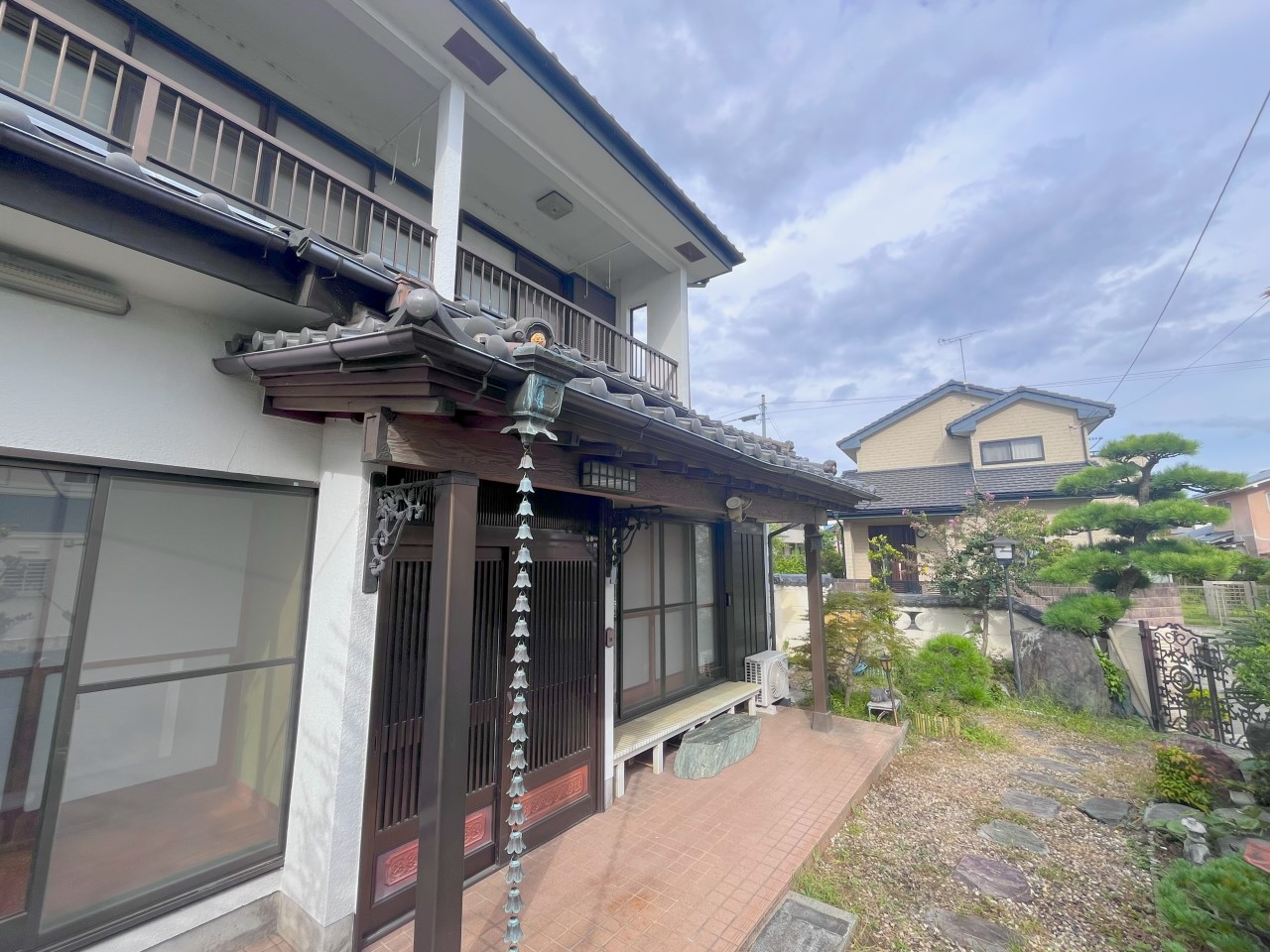 3LDKの２階建て！！リフォーム中でも見学可能です♪※リフォーム前の写真です。（２０２５．９月撮影）