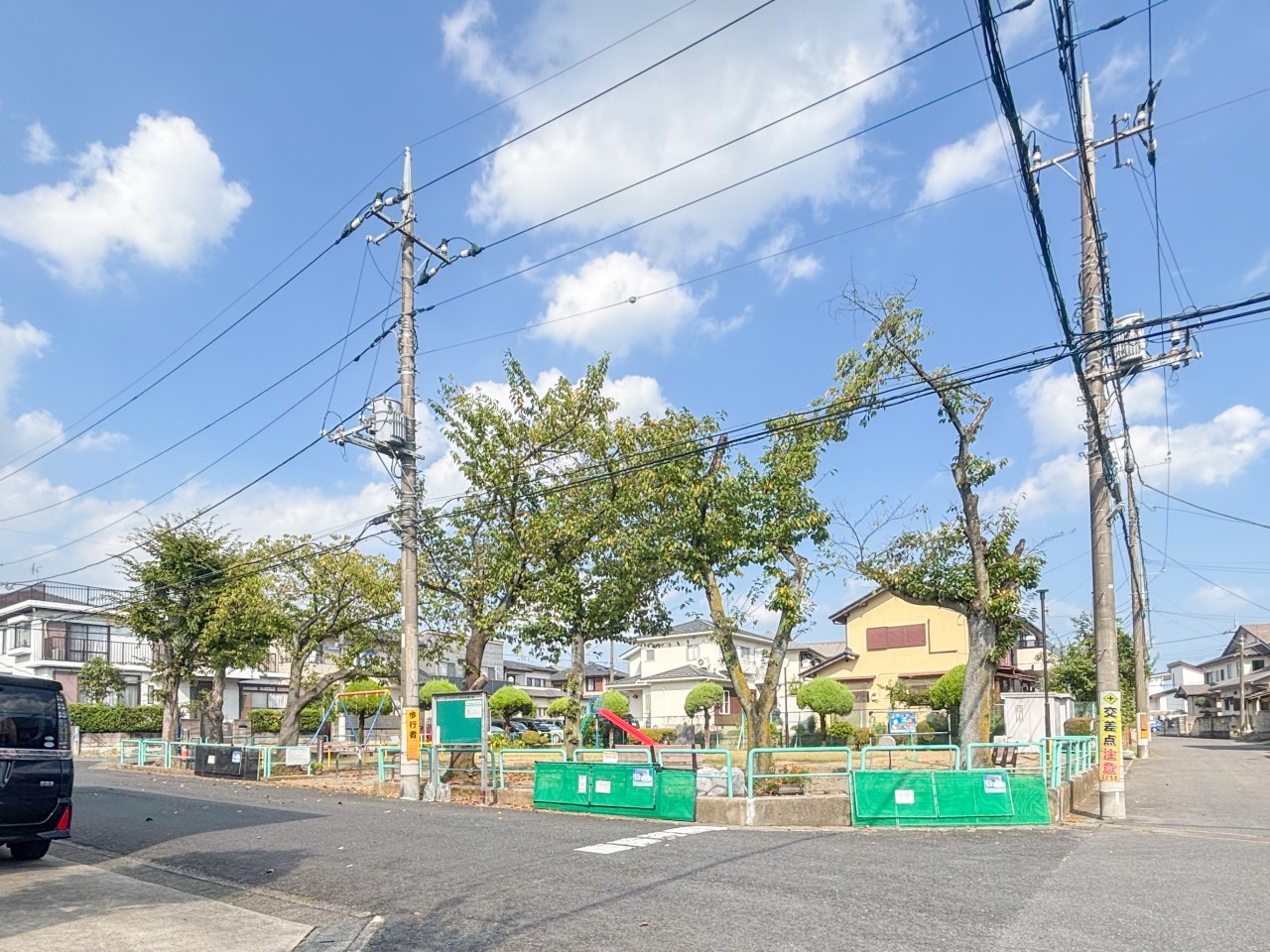 ローズタウン2号児童公園(170m)-