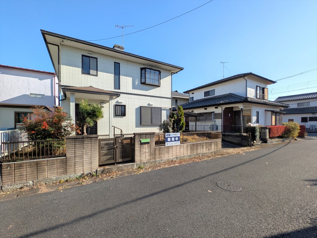 【外観】4LDKの２階建て！（2025年12月撮影）