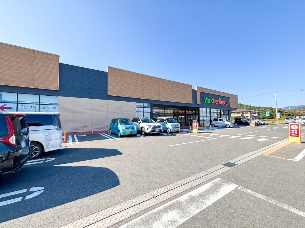 ヨークベニマル鹿沼千渡店(1200m)-