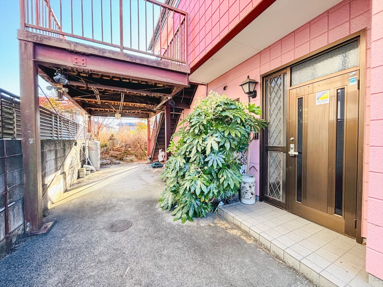 【玄関】広々と開放感のある玄関です！（2026年1月撮影）