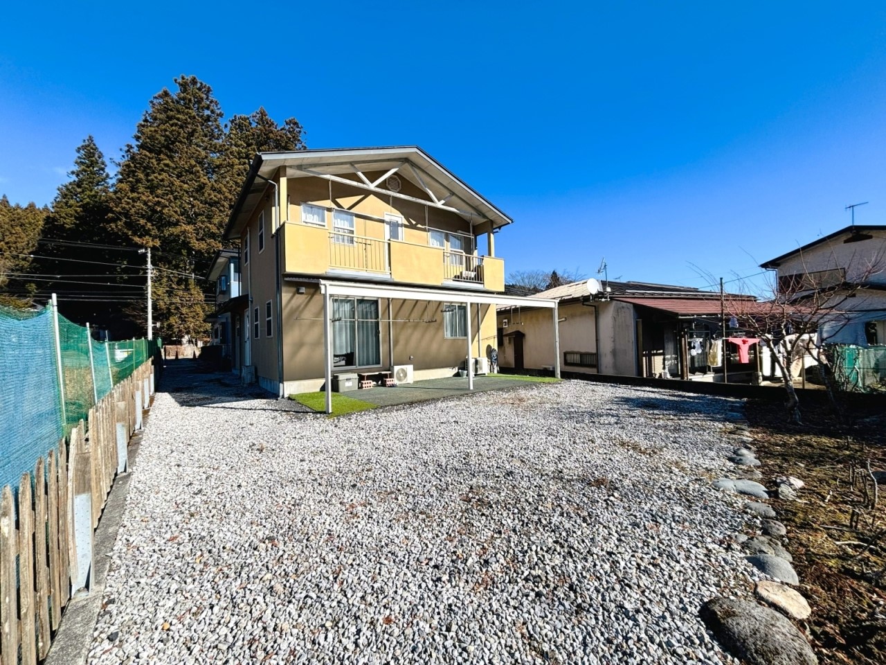 【外観】駐車最大4台可能な広々敷地です！(2026年1月撮影)