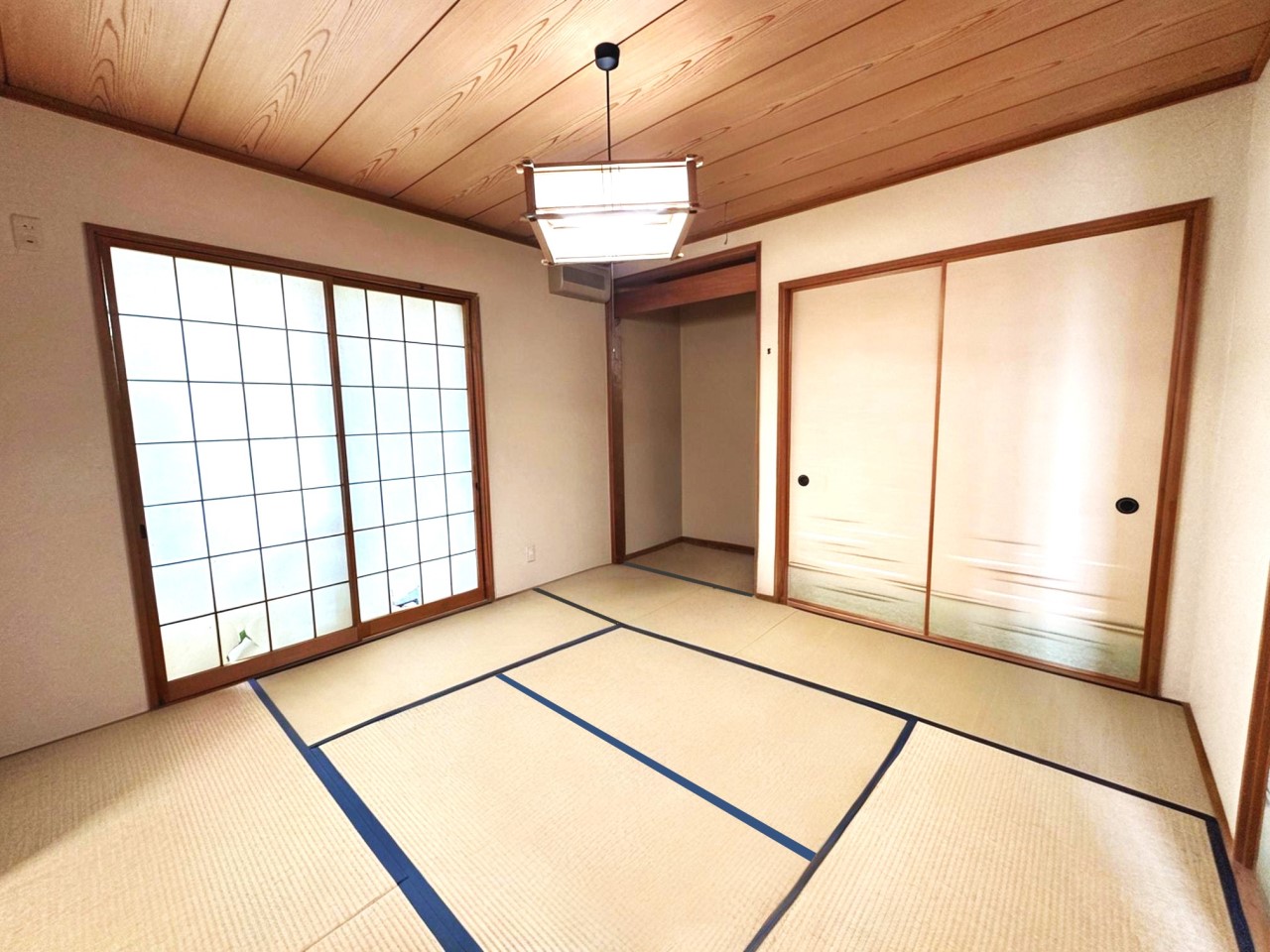 現地内観（2025年7月撮影）※リフォーム前の写真です※一部家具をCGで消した画像であり、現況と異なる可能性がございます。