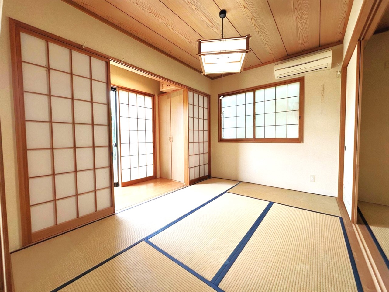 現地内観（2025年7月撮影）※リフォーム前の写真です※一部家具をCGで消した画像であり、現況と異なる可能性がございます。