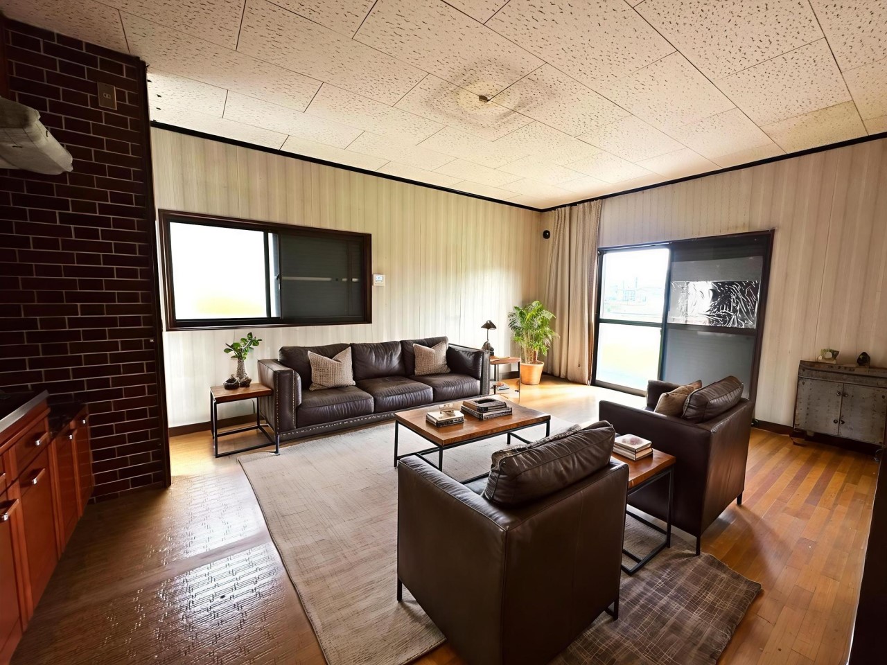 ※写真は一部CG加工されています。現況写真に家具を合成しております。※実際には家具付きではありません。※家具は価格に含まれません。