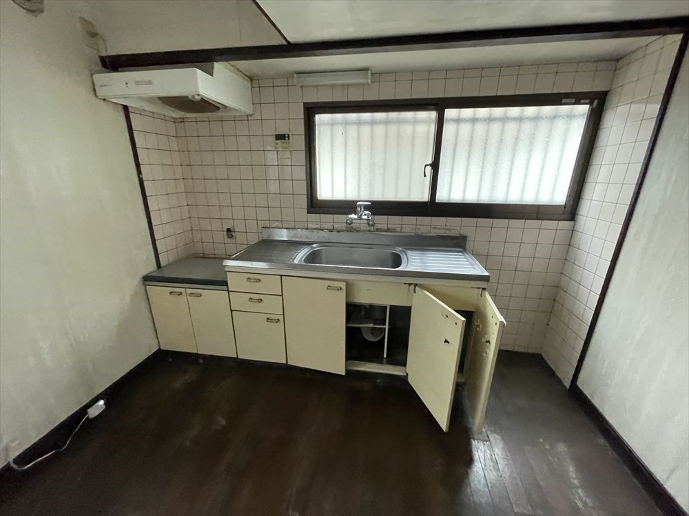 ※リフォーム前の写真です。２０２５年８月撮影