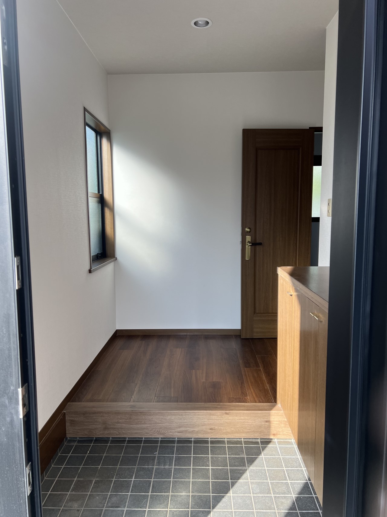 ※リフォーム済（2026年1月撮影）明るい玄関♪