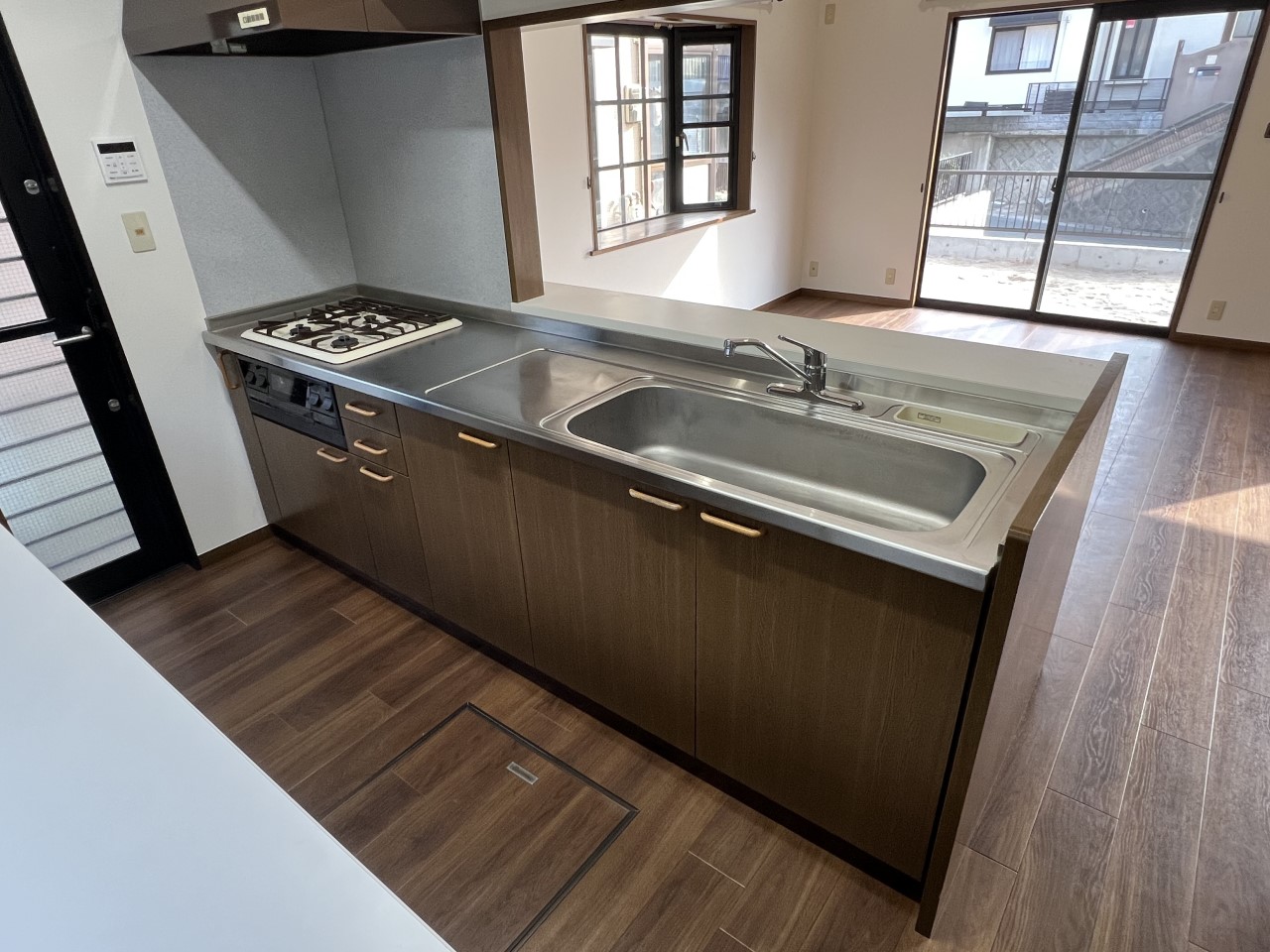 ※リフォーム済（2026年1月撮影）大きなシンクで洗い物がしやすい使いやすいキッチン♪