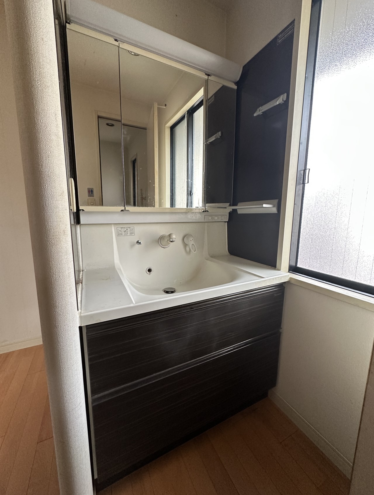 【２F洗面】※リフォーム前の写真です。（2026年2月）