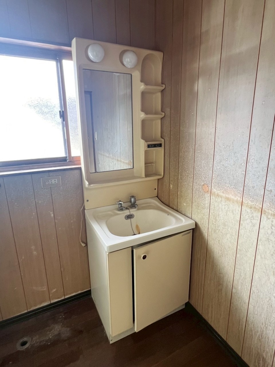 【洗面】※リフォーム前の写真です。（2026年2月撮影）