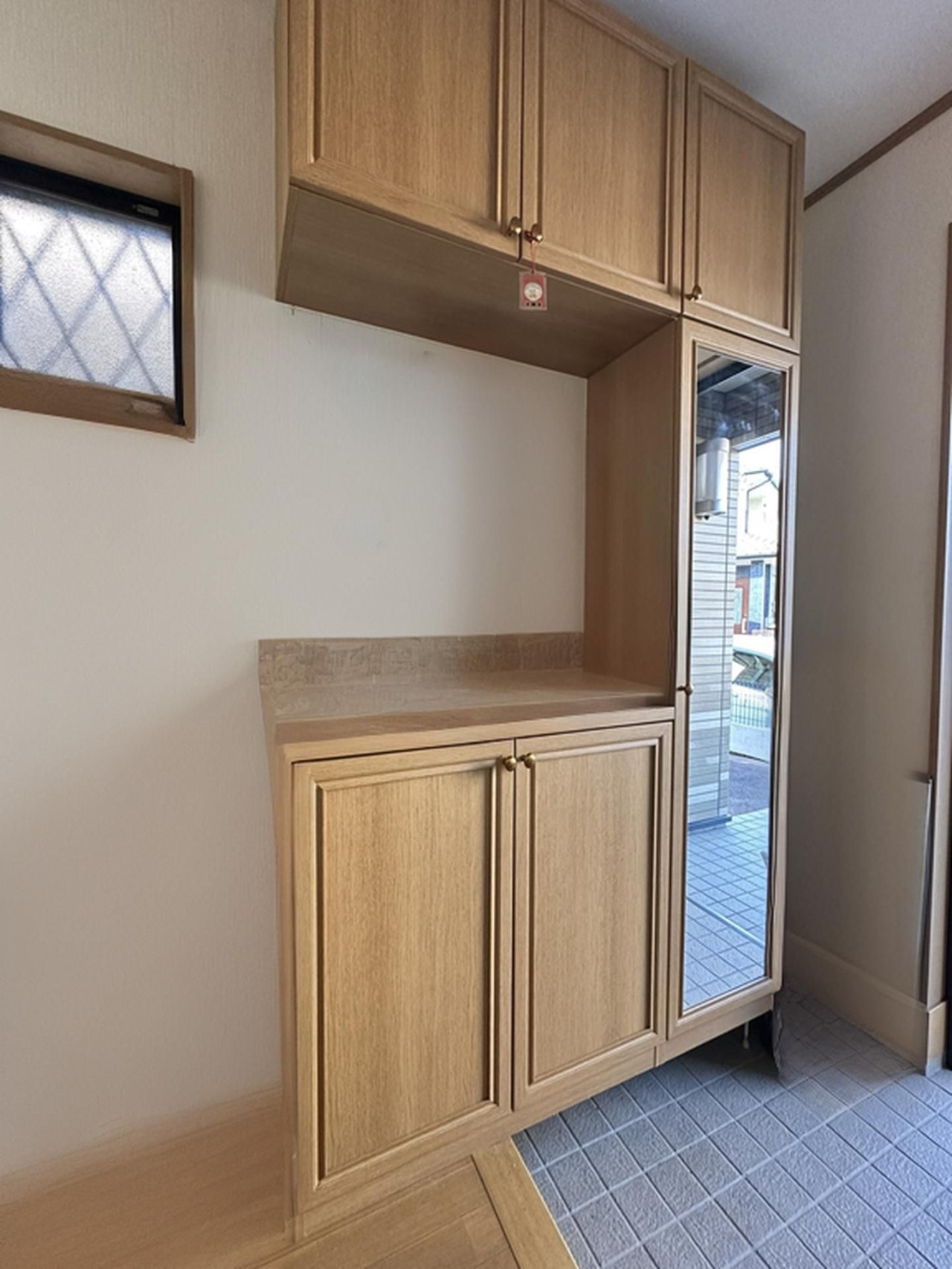 【玄関】※現況販売となります。（２０２６年３月撮影）