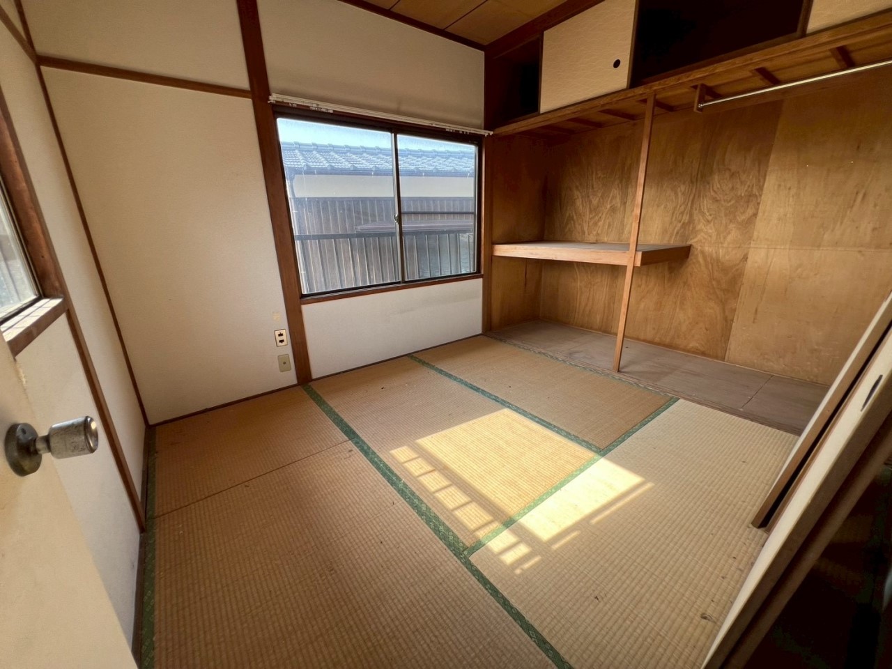 【和室】※現況販売となります。（2026年4月撮影）2階4.5帖の和室♪大きな収納付きです！