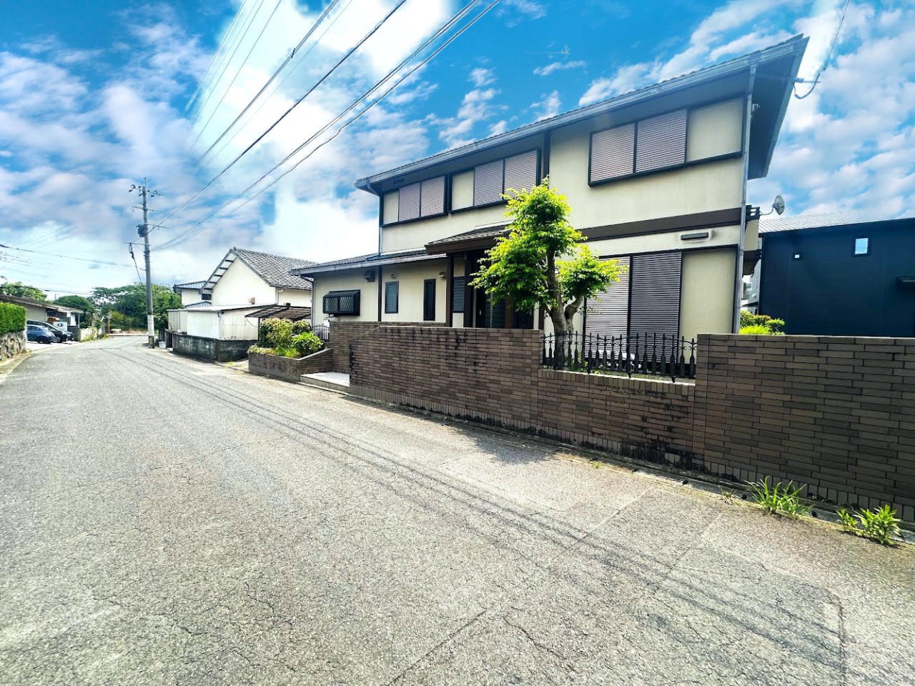 セキスイハイム施工の2階建て（2025年7月撮影）※リフォーム前の写真です