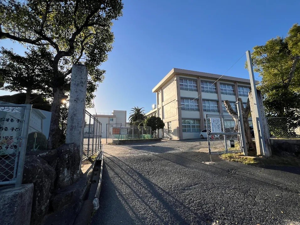 沖津小学校(850m)-