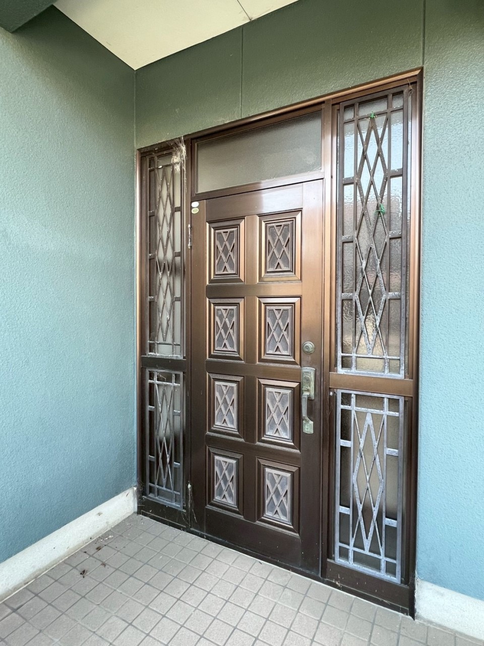 【玄関】※リフォーム中の写真です。（2026.1月撮影）