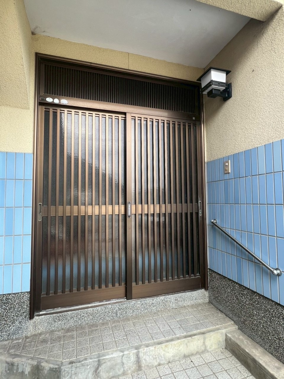 【外観】※リフォーム前の写真です。（2026年2月撮影）