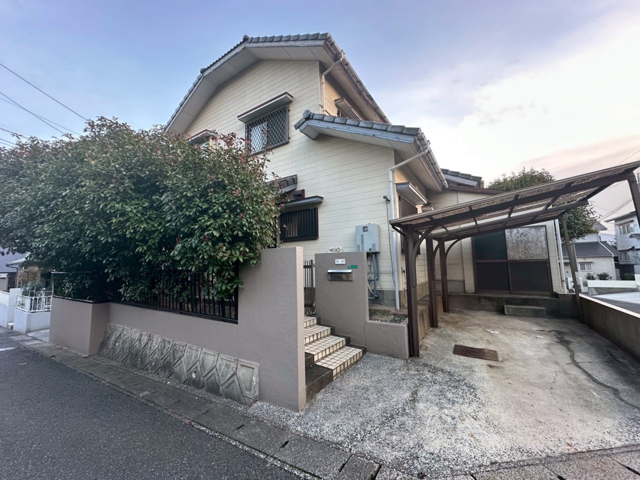 【外観】※リフォーム前の写真です（2026年3月撮影）