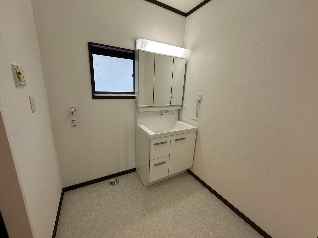＊2025年12月撮影｜内観・１F洗面室