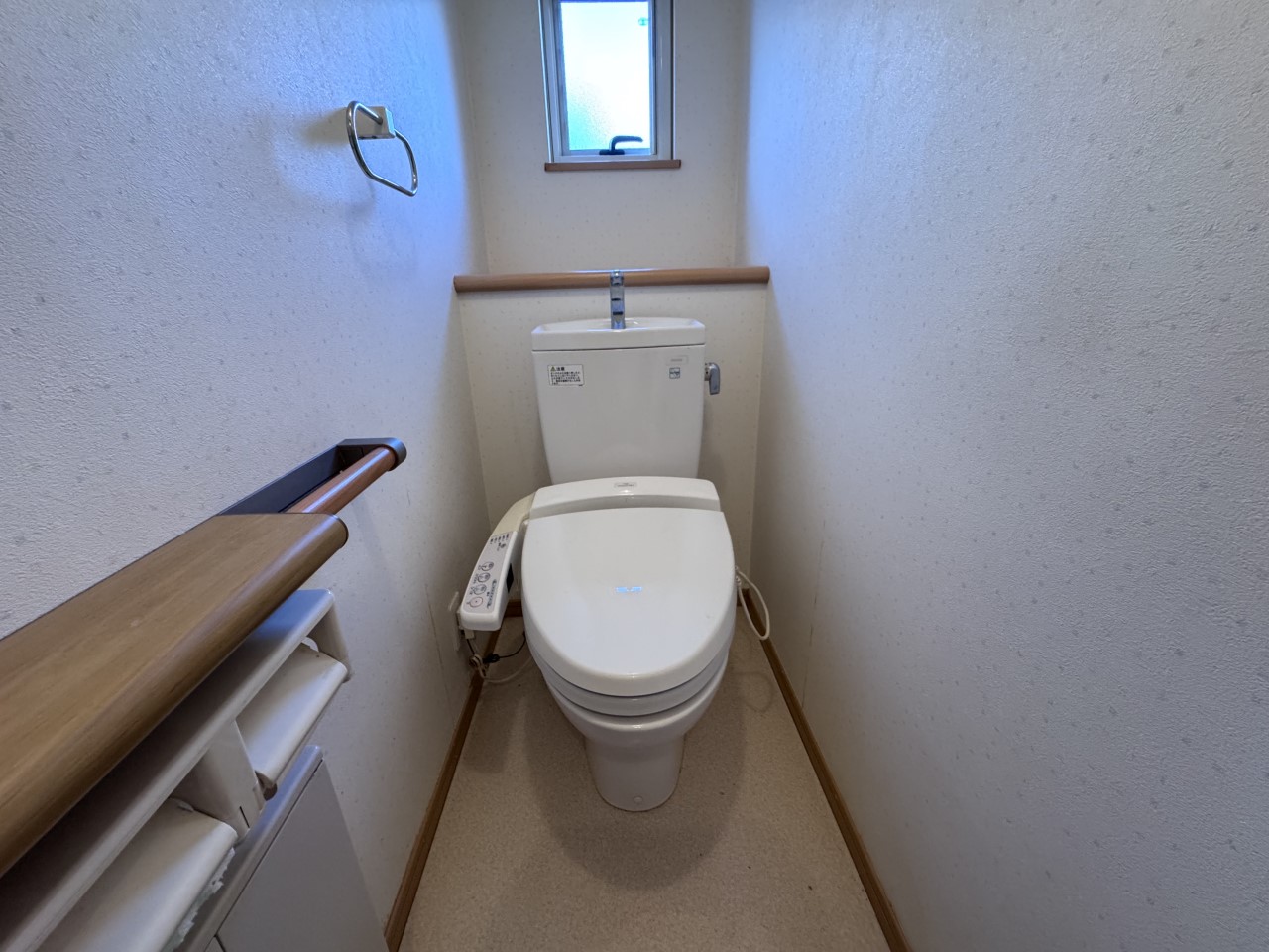 【トイレ】ウォシュレットのついた清潔感のあるトイレ♪（2025年12月撮影）