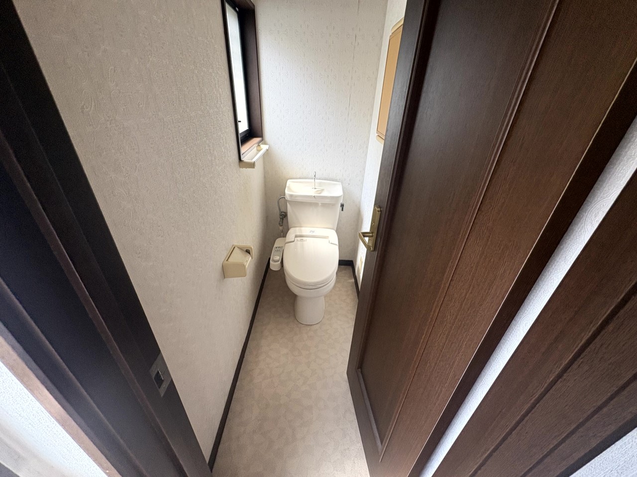 トイレ※リフォーム前の写真です（2025.8月撮影）