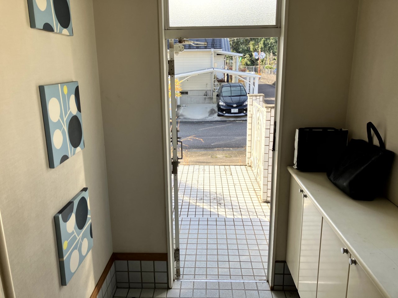 ※現況販売となります。（2026.1月撮影）明るく広々とした玄関♪