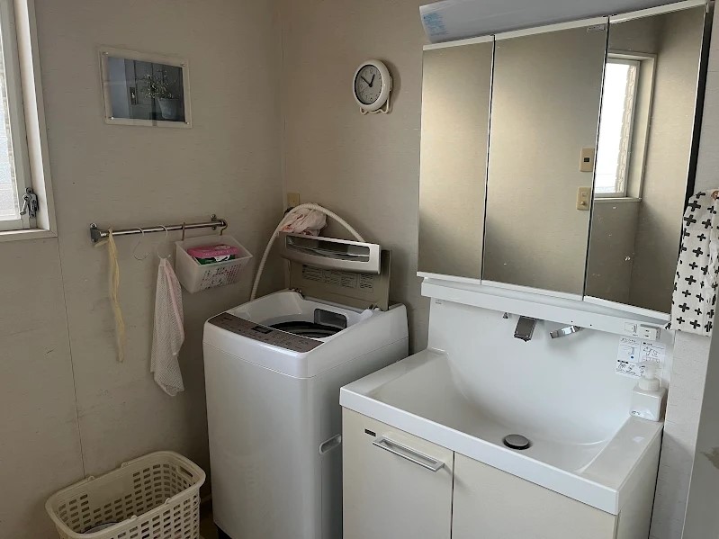 ※現況販売となります。（2026.1月撮影）３面鏡付きの便利な洗面台♪