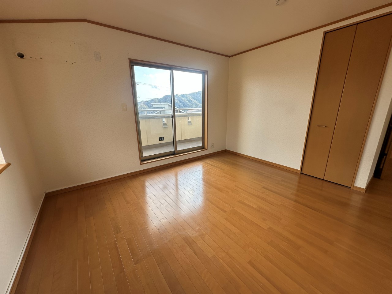 【２F洋室】※現況販売となります（2026.1月撮影）
