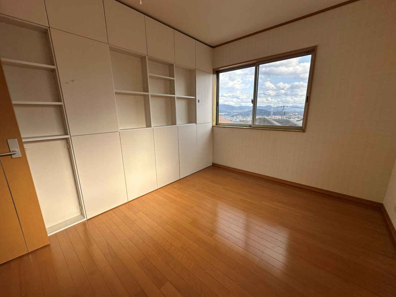 【２F洋室】※現況販売となります（2026.1月撮影）