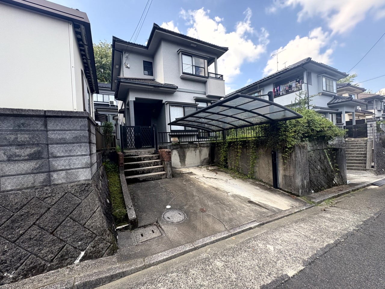 現地外観※リフォーム前の写真です（2025.8月撮影）