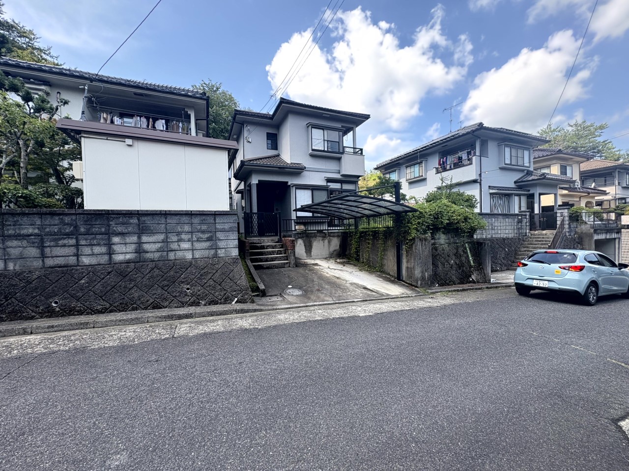 現地外観※リフォーム前の写真です（2025.8月撮影）