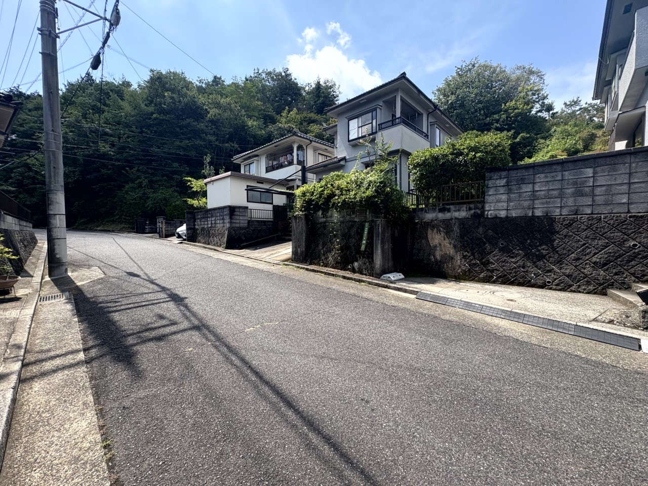 現地外観※リフォーム前の写真です（2025.8月撮影）