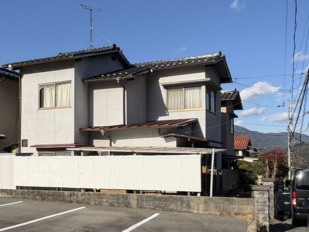 【外観】おうちやリフォームについての詳細はお気軽にスタッフまで！※リフォーム前写真