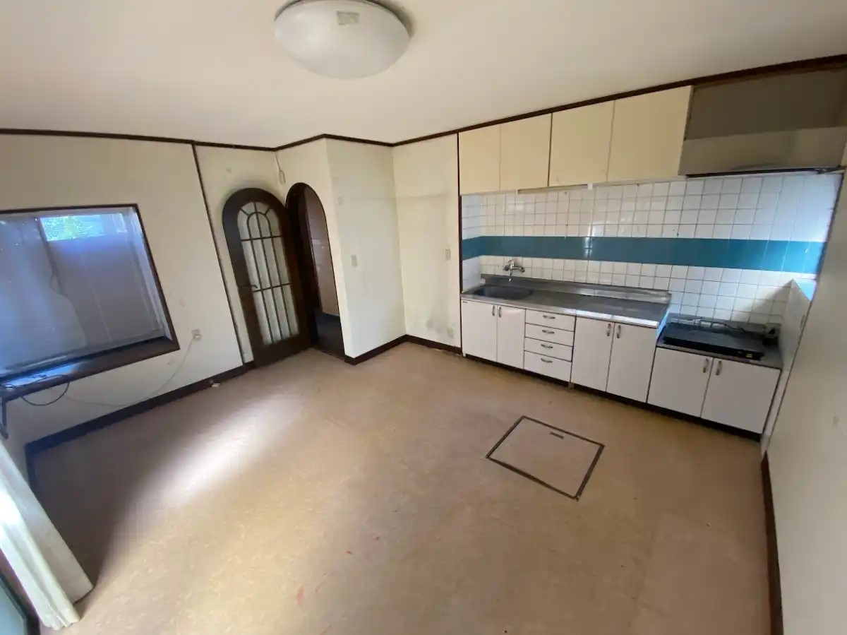 I型キッチンのある広々リビングです♪（2025年11月撮影）