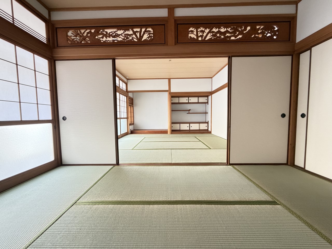 【和室】襖を開ければ2つの和室を1つの広々空間に♪※リフォーム後の写真です※2026年5月撮影