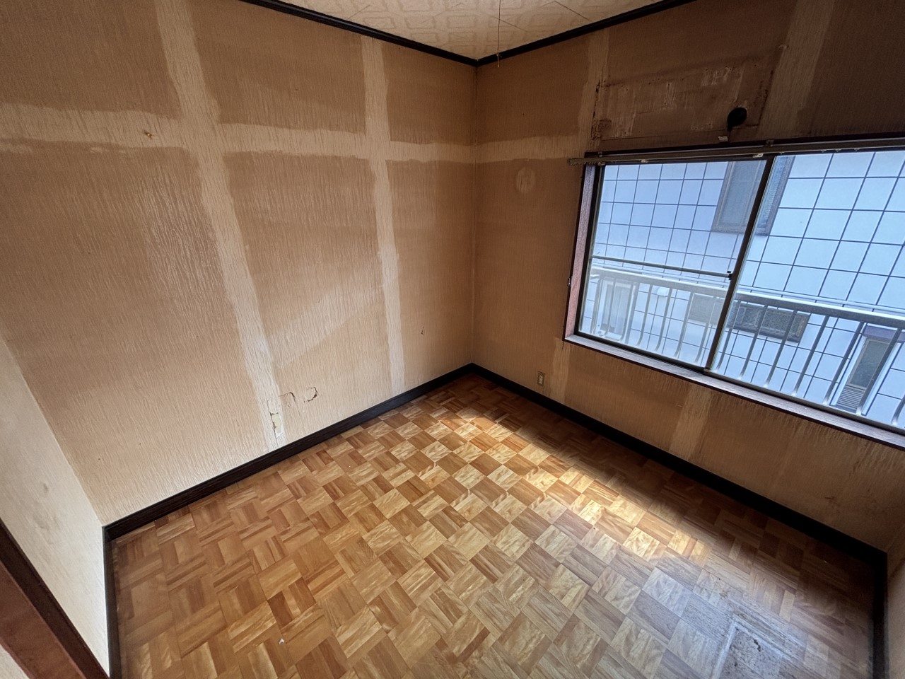 【2F洋室】自然光差し込む洋室でお部屋が明るくなります♪※2026年3月撮影