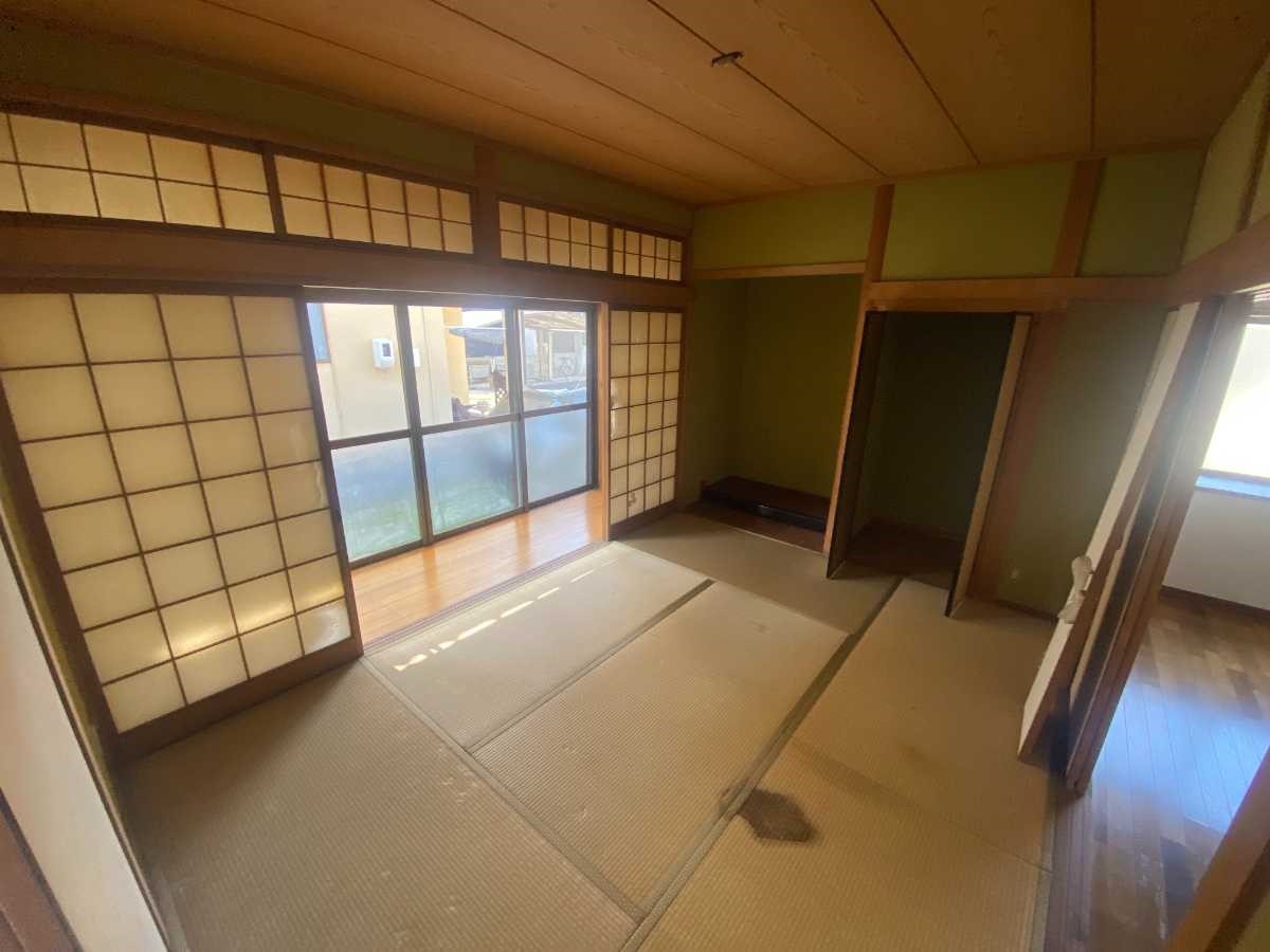 【1階和室】畳の香りに包まれる穏やかな和の暮らし♪※2026年４月撮影