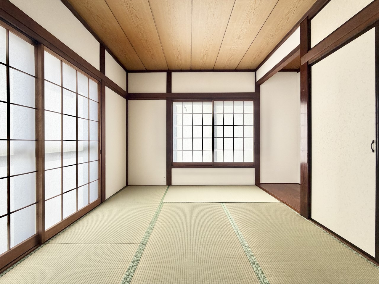 ◆1階和室（リフォーム後）｜6帖の和室です。押入れも付いていて収納にも困りません。