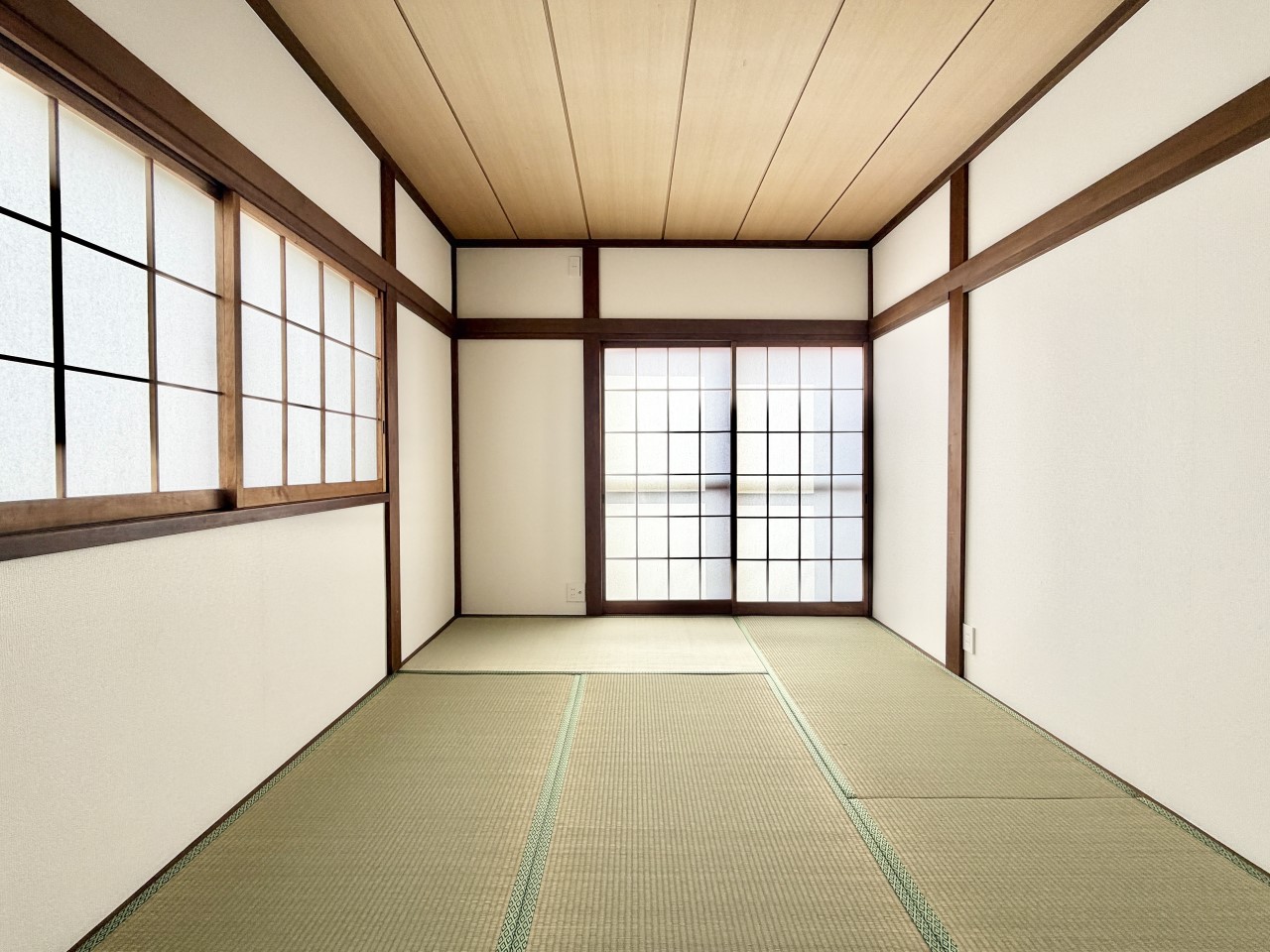 ◆2階和室（リフォーム後）｜ぬくもりを感じられる和室でゆっくりとお寛ぎいただけます♪