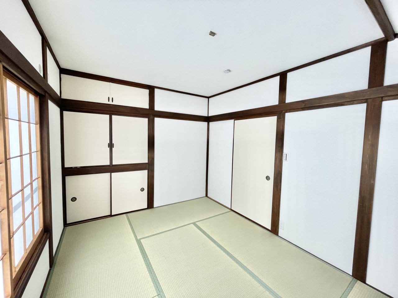 ◆1階和室（リフォーム中）｜ぬくもりを感じられる和室でゆっくりとお寛ぎいただけます♪