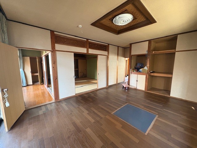 【1階洋室】リビングとしても使用できます。