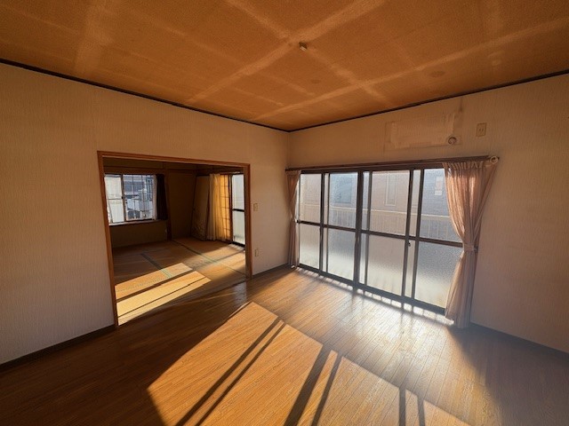 【2階洋室】南側8帖のお部屋です♪