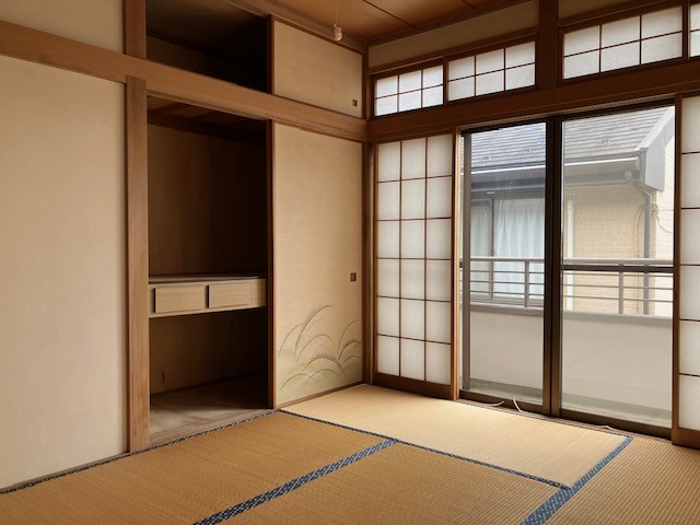 【和室】光が入る、明るいお部屋です。