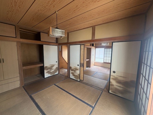 【洋室】和室から洋室にリフォームします♪  ※リフォーム前写真