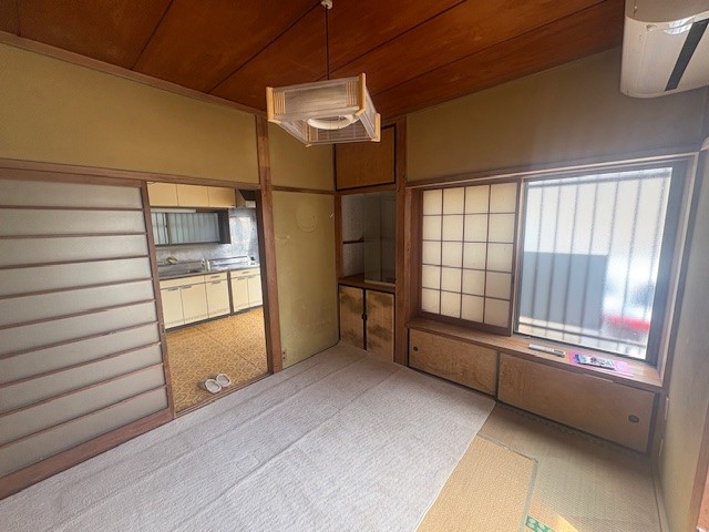【リビング】和室から洋室リビングになります♪  ※リフォーム前写真