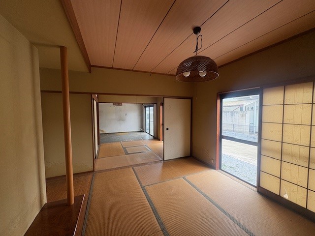 【和室】畳の表替えを行います♪※リフォーム前写真
