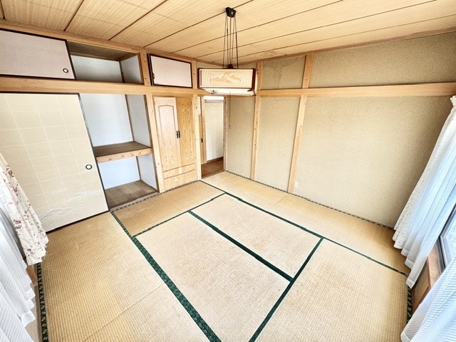 ◆2階和室｜畳の香りに癒されます♪