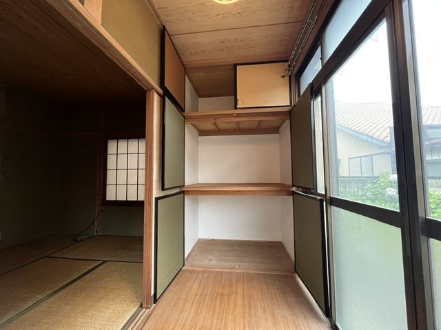 ◆1階和室｜縁側から優しい光が入ります。