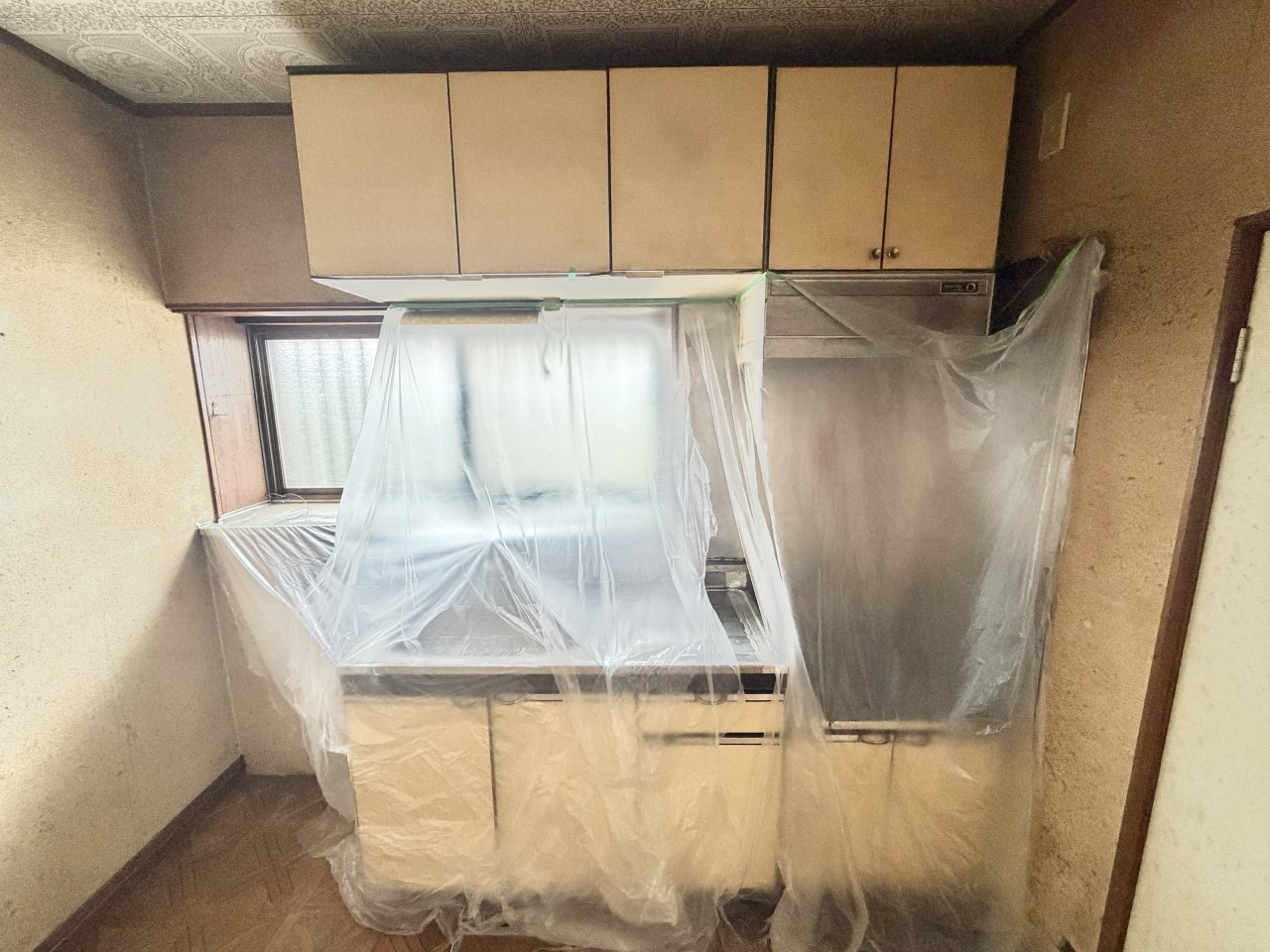 ◆キッチン｜ご夫婦やお子様と並んでお料理をしても余裕のある、広々としたキッチンです。