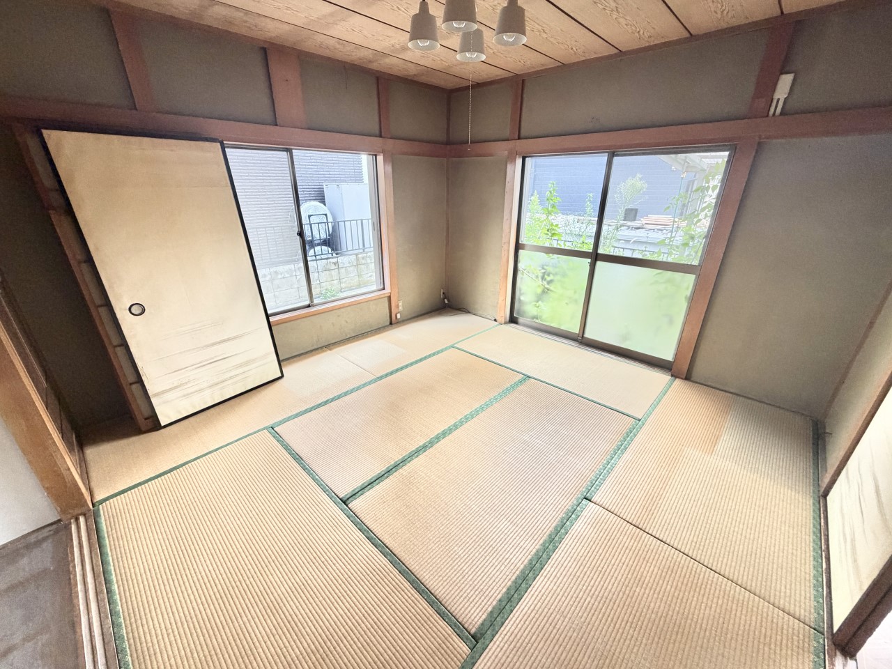 ◆1階和室｜日当たりの良いお部屋でお昼寝、とても気持ちが良さそうです♪