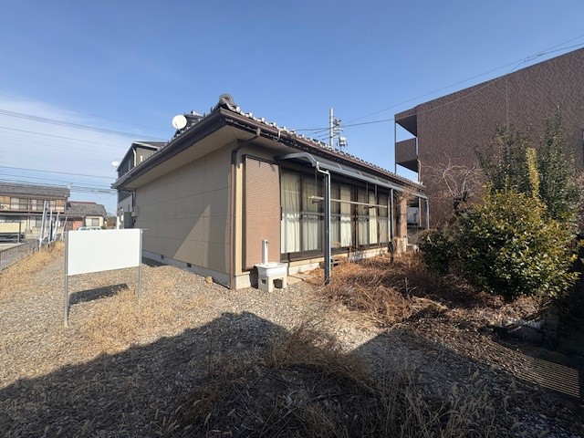 【外観】屋根は耐久性の高い瓦です♪